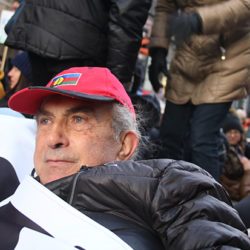 Notre président fait le mort